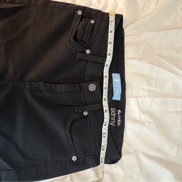 7 For All Mankind Black Ankle Cropped Jeans - Picture 5 of 11